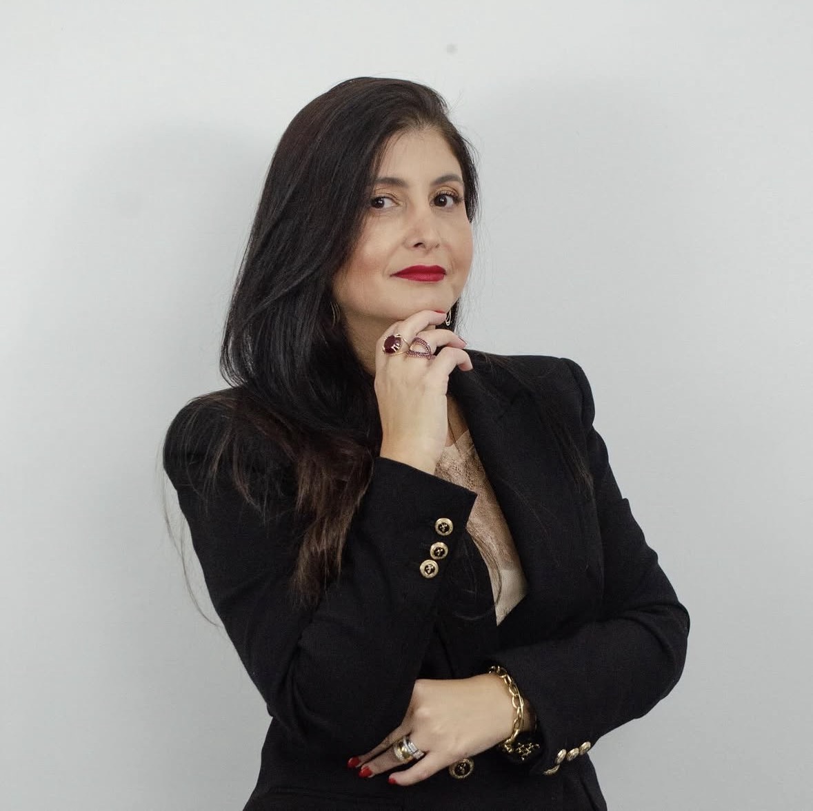 Camilla Backer — Liderança & Gestão para Vendas